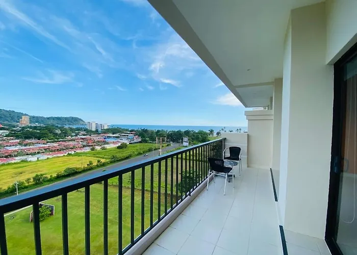 Stunning 9Th Flr Pacific Ocean And Mtn View